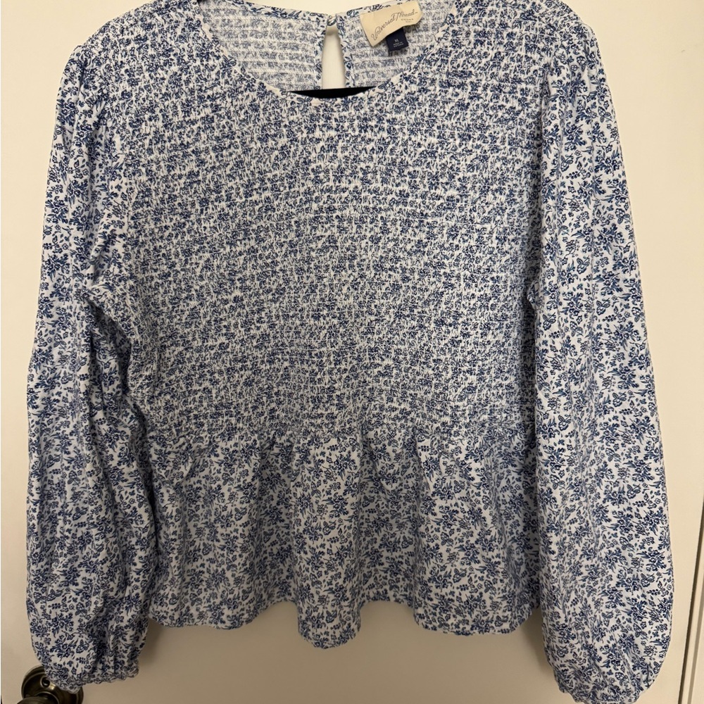 Universal Thread Blue and White Floral Smocked Peplum Blouse